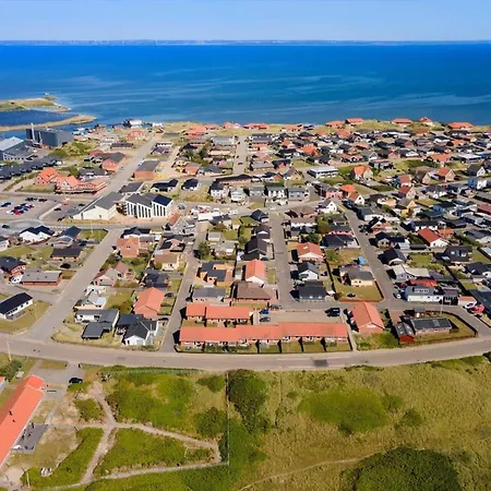 8812-hvide-sande-vesterhavsvej-3-1-sal * Hvide Sande